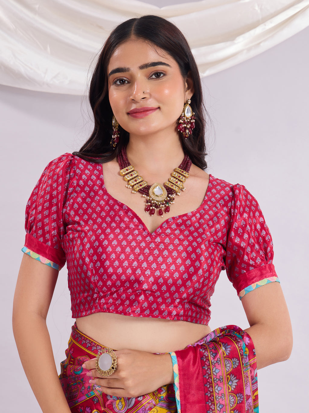 Rangrez Muse Printed Saree With Unstitched Blouse Piece.