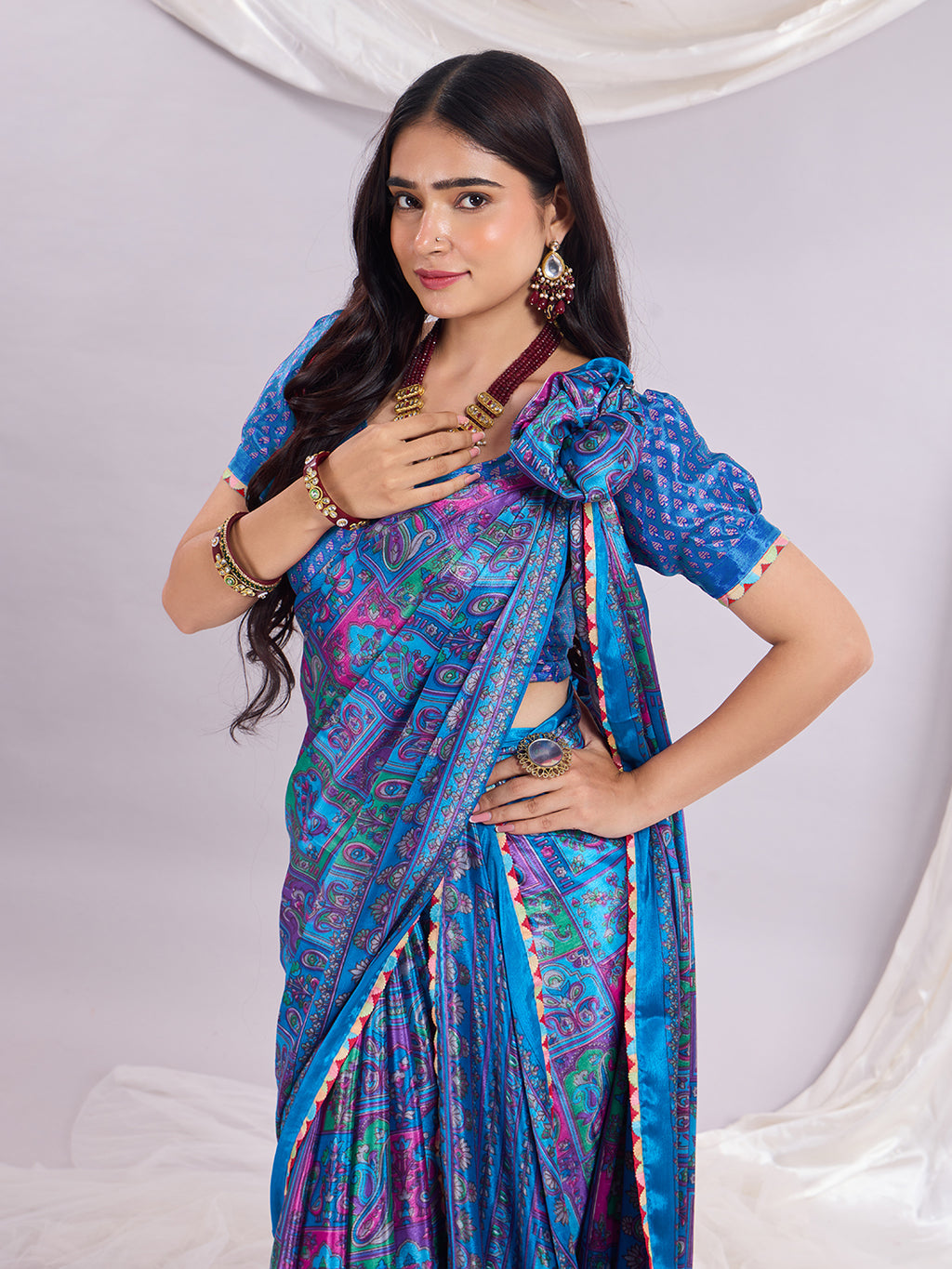Rangrez Muse Printed Saree With Unstitched Blouse Piece.