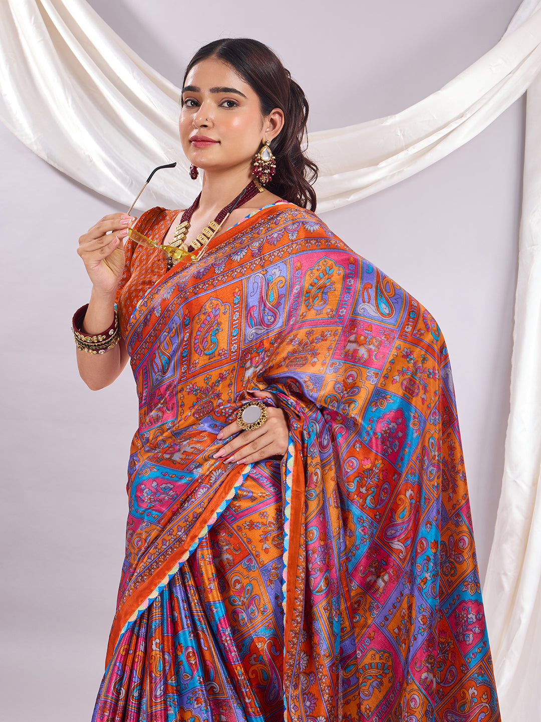Rangrez Muse Printed Saree With Unstitched Blouse Piece.